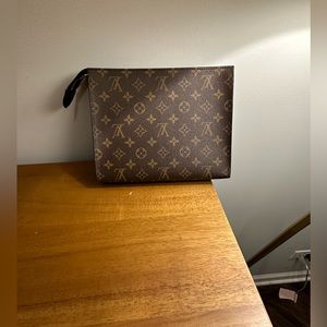 Louis Vuitton Women’s Clutch
